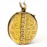 15ct Gold Center Opening Locket. Click for more information...